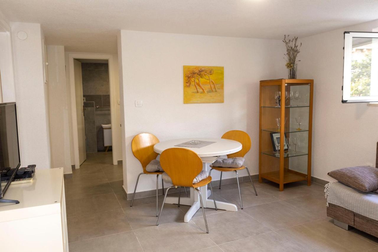 Apartments Ivanka Supetar Kültér fotó